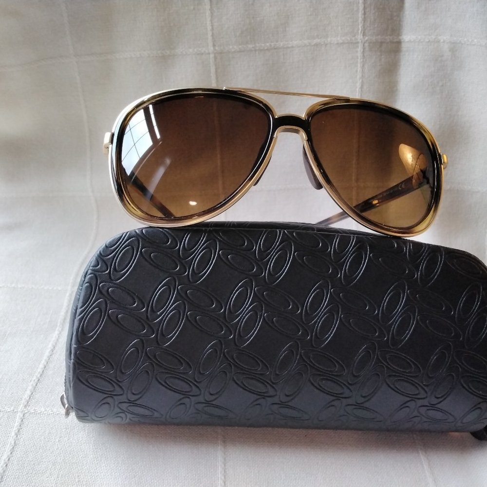 Oakley aviator sunglasses, Split Time Brwn Tort w/Brwn Grad Polar,